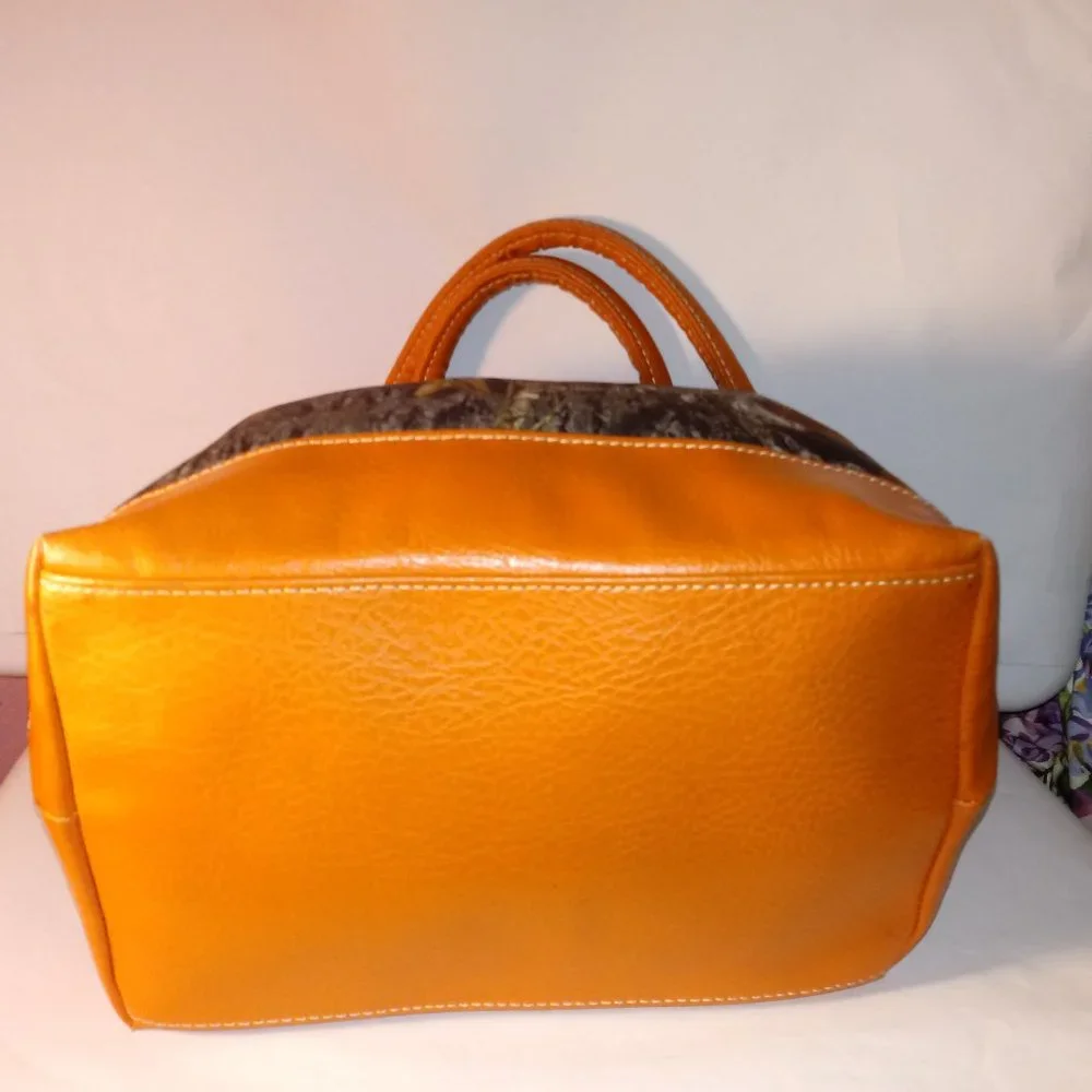 ORANGE AND BROWN FALL TIME TREES AND LEAVES TRIMMED IN SILVER HARDWARE HANDBAG